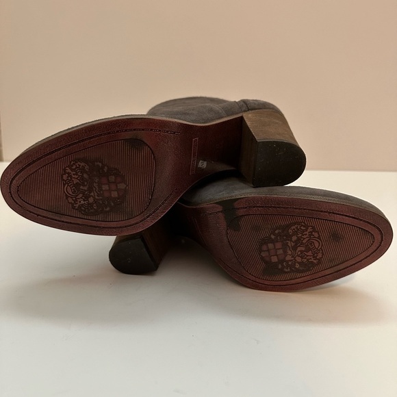 New Vince Camuto Fritan Bootie - Picture 3 of 10